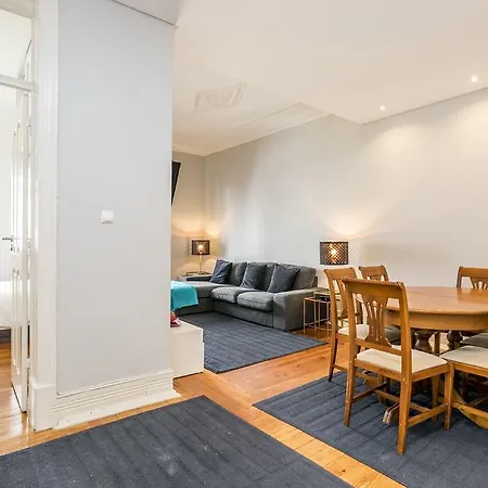 Delightful City Apartment Lisbon